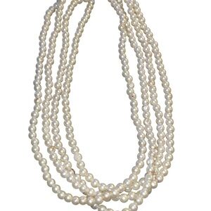 Elegant Pearl Necklace
